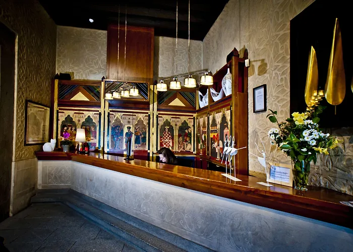 Hotel de 3 estrellas: Hotel Condes de Castilla